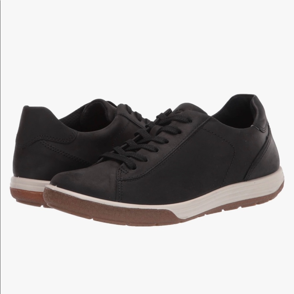 ECCO Women's Chase 2 Tie Hydromax Sneaker